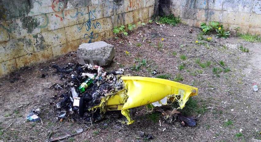Вандали вилняха в паркове в Търговище