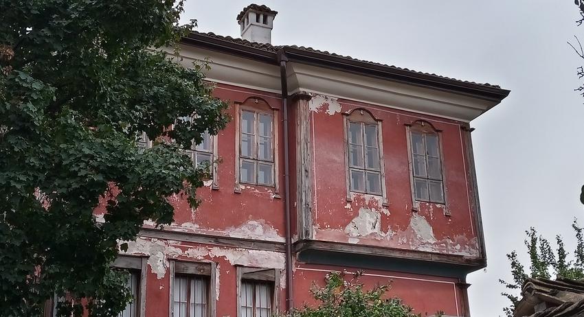 Продължава реставрацията на Хаджи Ангеловата къща