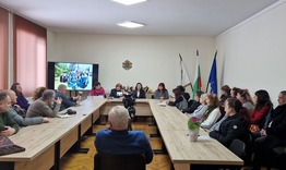 Представиха книгата „Дъщерите на Орфей“, издадена по повод 50 години от създаването на женски хор „Златна лира“