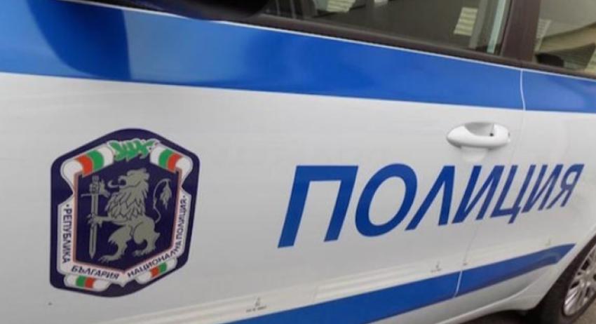 Пешеходец е с опасност за живота след катастрофа 