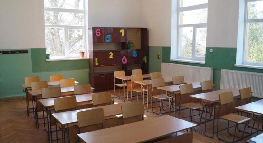 Предлагат закриване на две училища в община Търговище