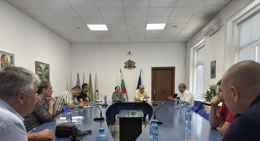 Обсъдиха задълбочаващата се водна криза