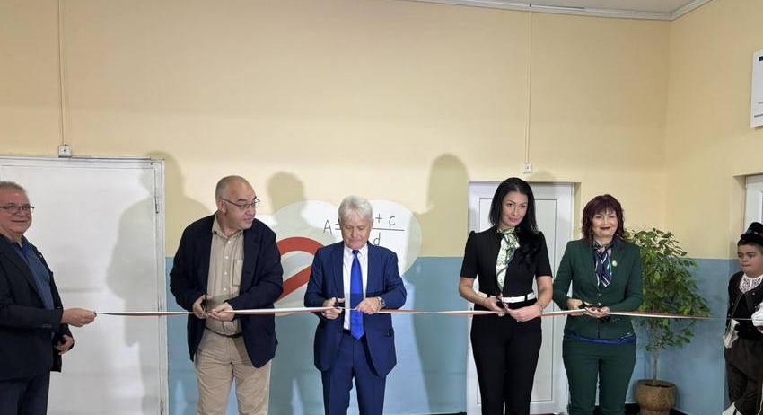 Откриха STEM център в Основно училище „Н. Й. Вапцаров“ – Попово