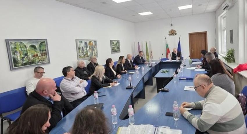 Консултации за Районна избирателна комисия за 28 Многомандатен избирателен район