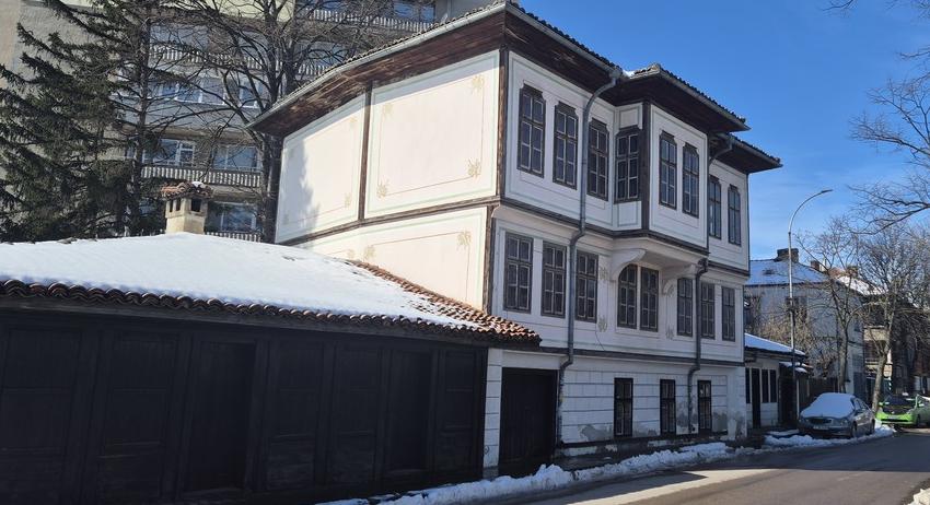 Обявена е обществена поръчка за консервация и реставрация на Свещаровата къща в Търговище